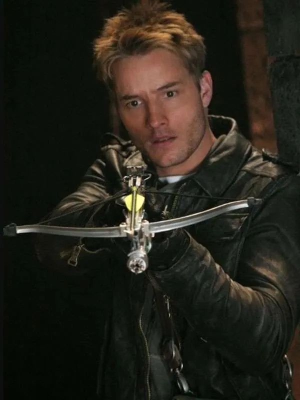 Justin Hartley Smallville S10 Black Leather Jacket