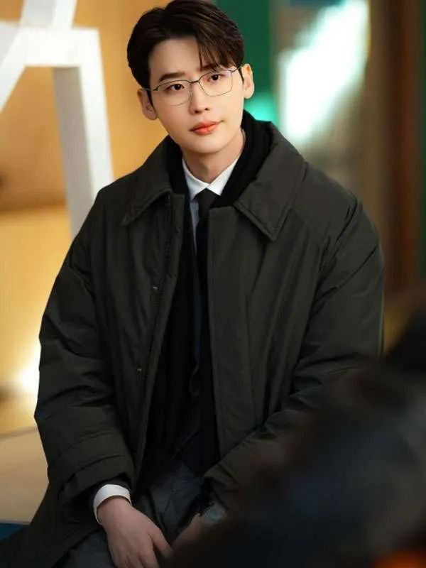 Lee Jong-suk Law and the City Green Trench Coat
