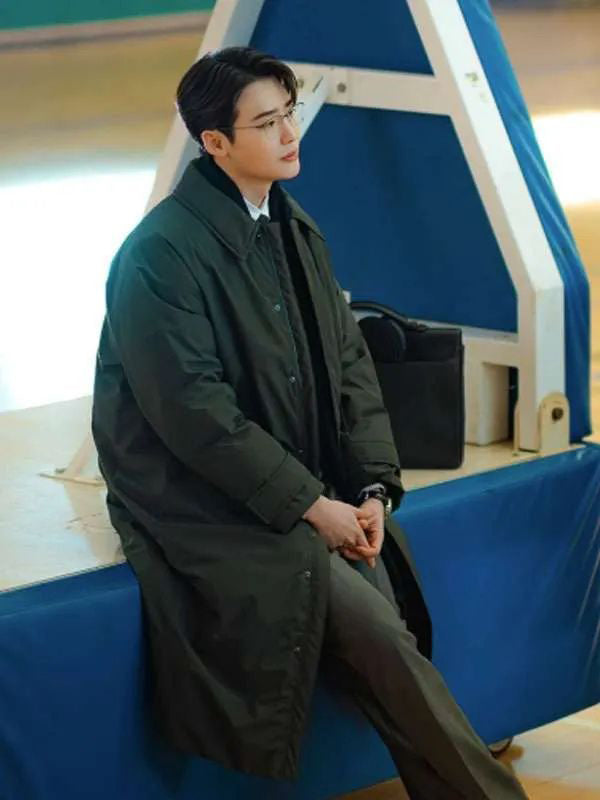 Lee Jong-suk Law and the City Green Trench Coat