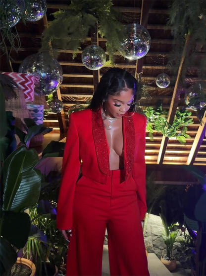 Meta Golding Red Crop Blazer Suit