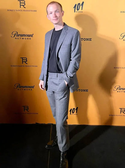 Yellowstone S05 Jefferson White Premiere Gray Suit